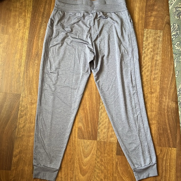 BNWOT light purple 32 degrees joggers - Picture 11 of 14